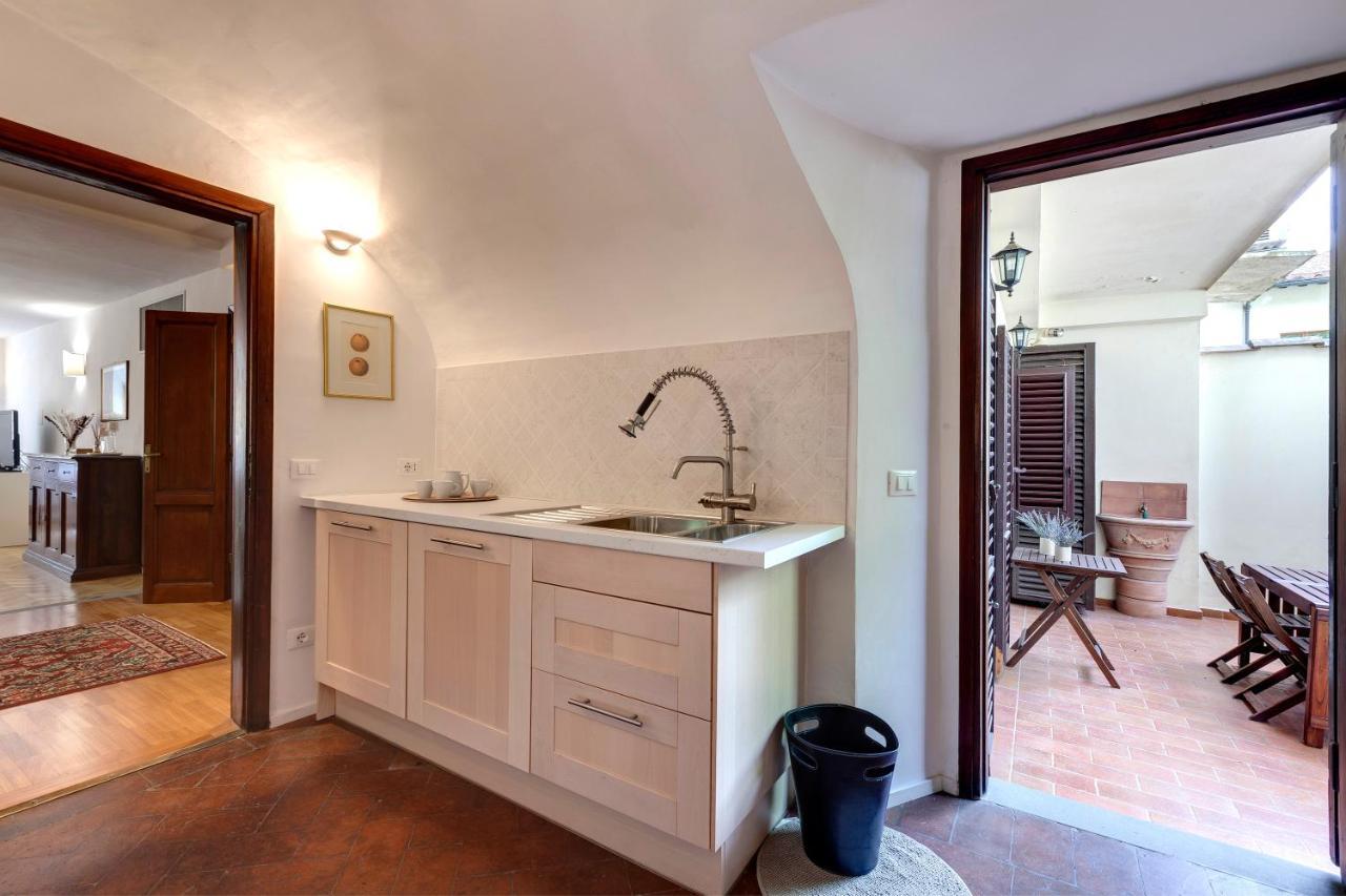Alfani Deluxe Apartment By Mamo Florence Buitenkant foto