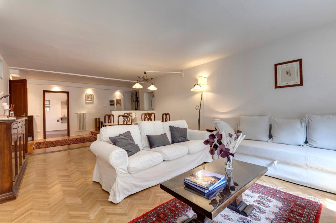 Alfani Deluxe Apartment By Mamo Florence Buitenkant foto