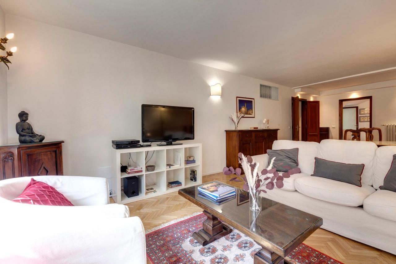 Alfani Deluxe Apartment By Mamo Florence Buitenkant foto